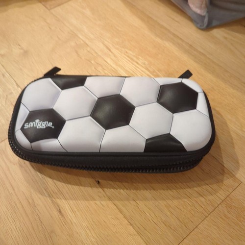 Smiggle soccer ball design