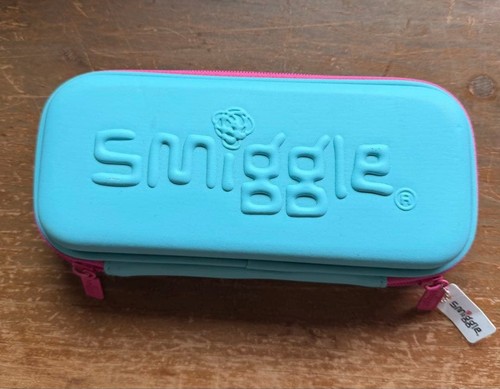 Smiggle star pencil - case, light
