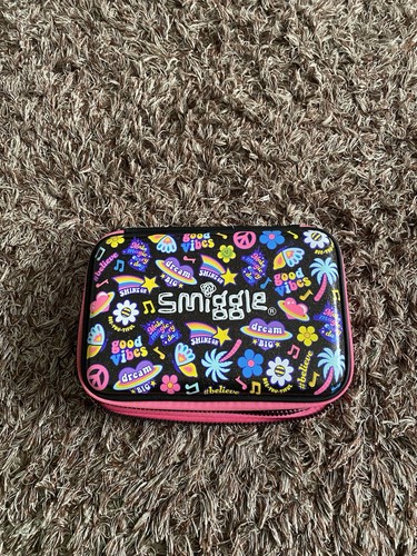 Smiggle pencil case - pencil,